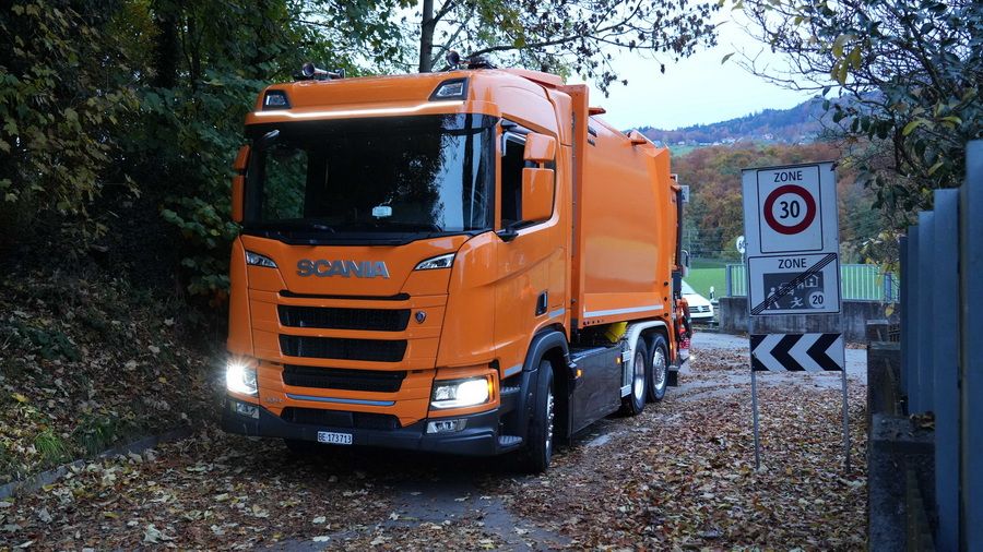 2603 Elektromos Kukasauto Scania 1